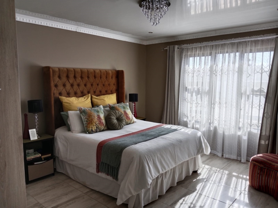 4 Bedroom Property for Sale in Flamingo Park Free State